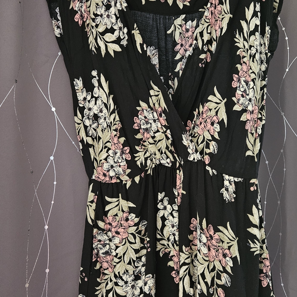 Staccato Black Floral Romper‎